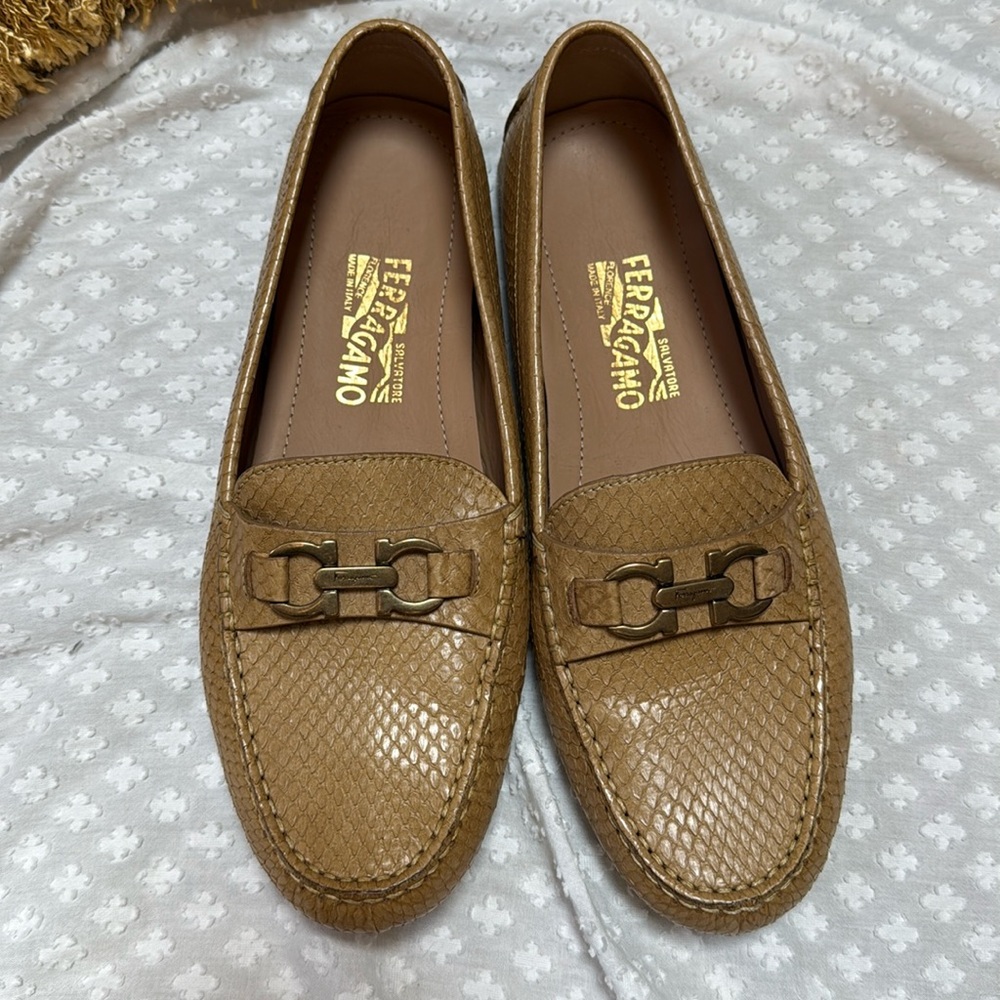 Salvatore Ferragamo Leather Tan Drivers size 9 1/2 M